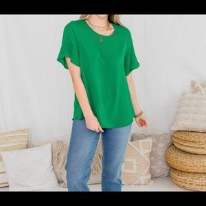 Shirt sleeve bell sleeve top